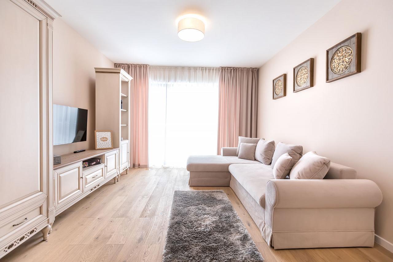 Cosmopolit Booking Braşov Exterior foto