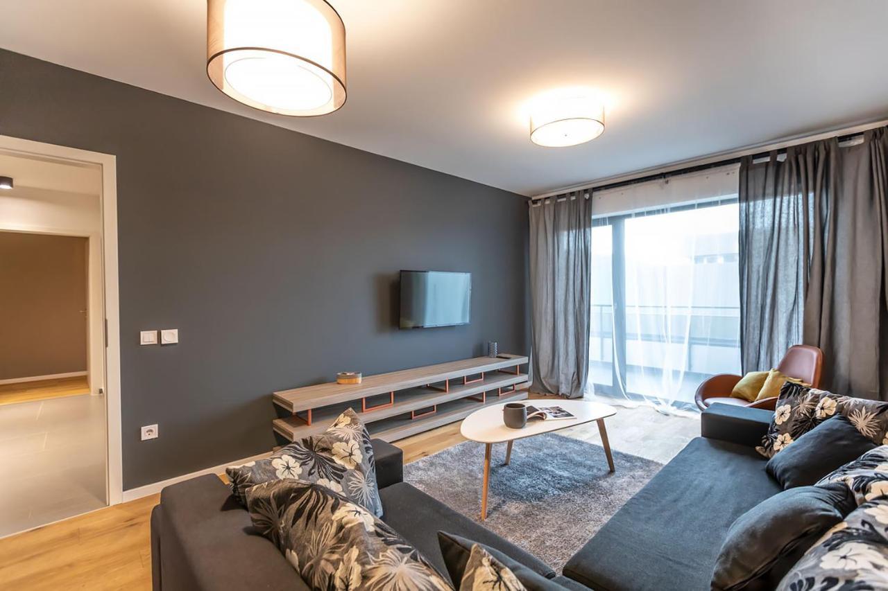 Cosmopolit Booking Braşov Exterior foto